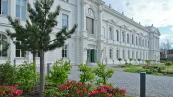 Hauptgebäude der Leopoldina auf dem Jägerberg in Halle (Saale)