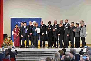 Improving Global Health: Statement for the G20 Summit handed over to Angela Merkel